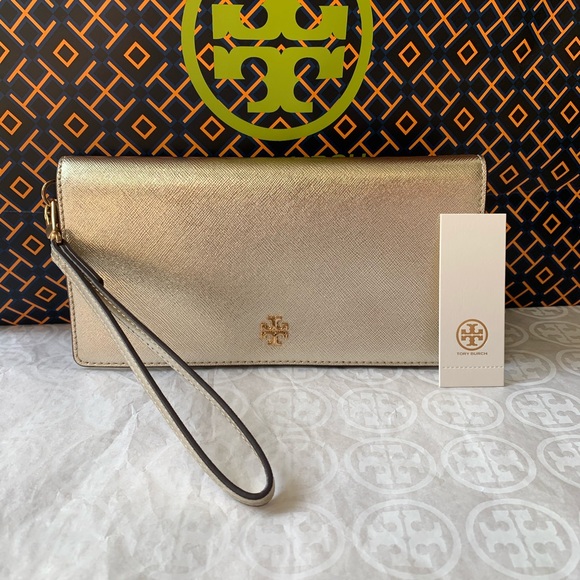 Tory Burch Handbags - Tory Burch Emerson Slim Envelope Wallet Wristlet